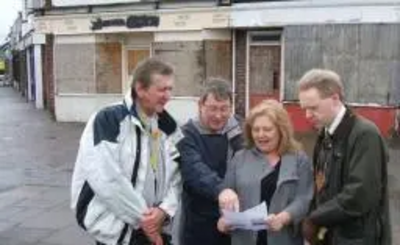 Graham Pooley, Jude Deakin, Robin Stevens and Stephen Robinson outside Kings Road shops